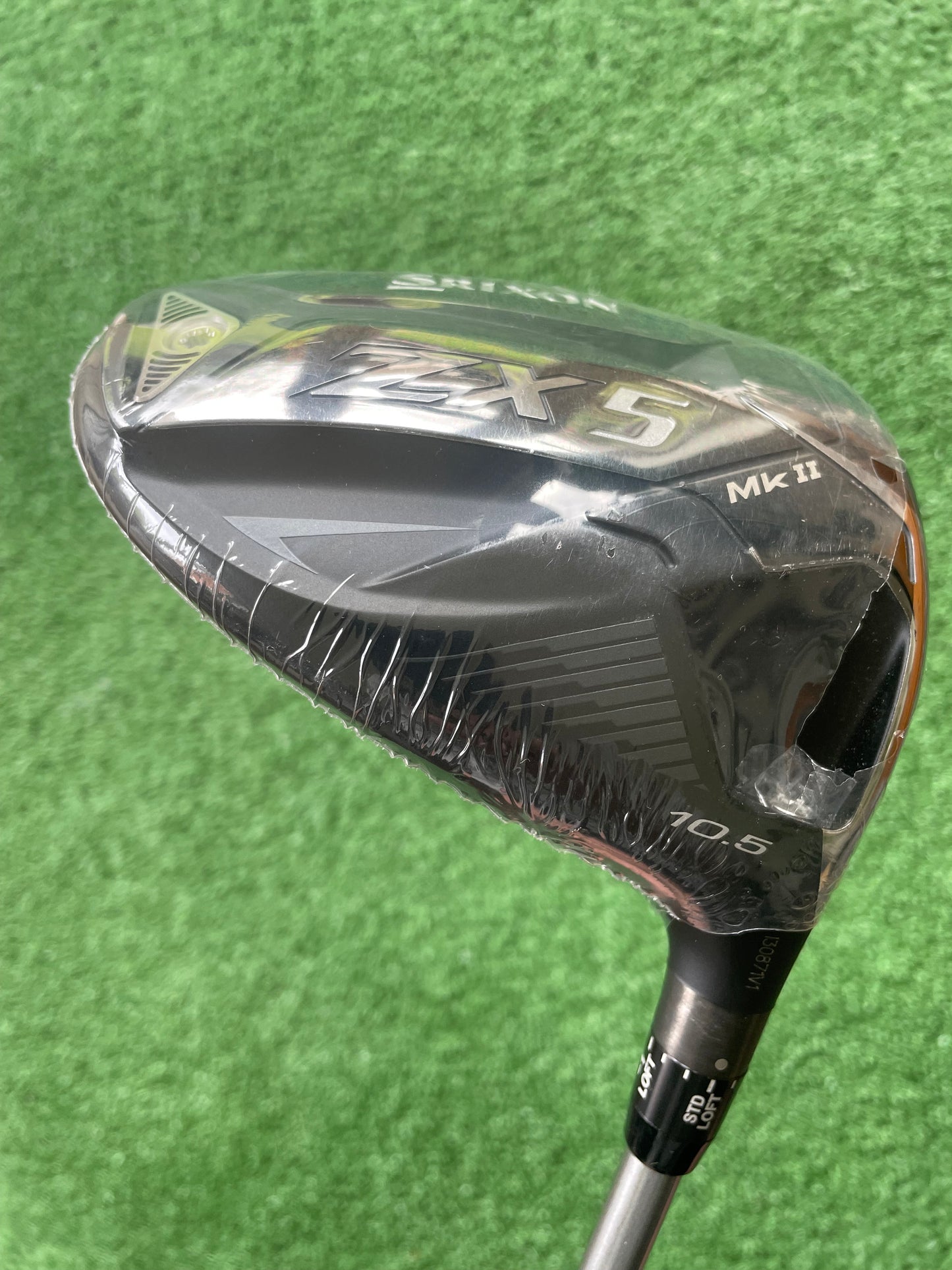 Srixon ZX5 MK 2 Driver 10.5 Degree Regular Flex Right Handed Mens Golf Club