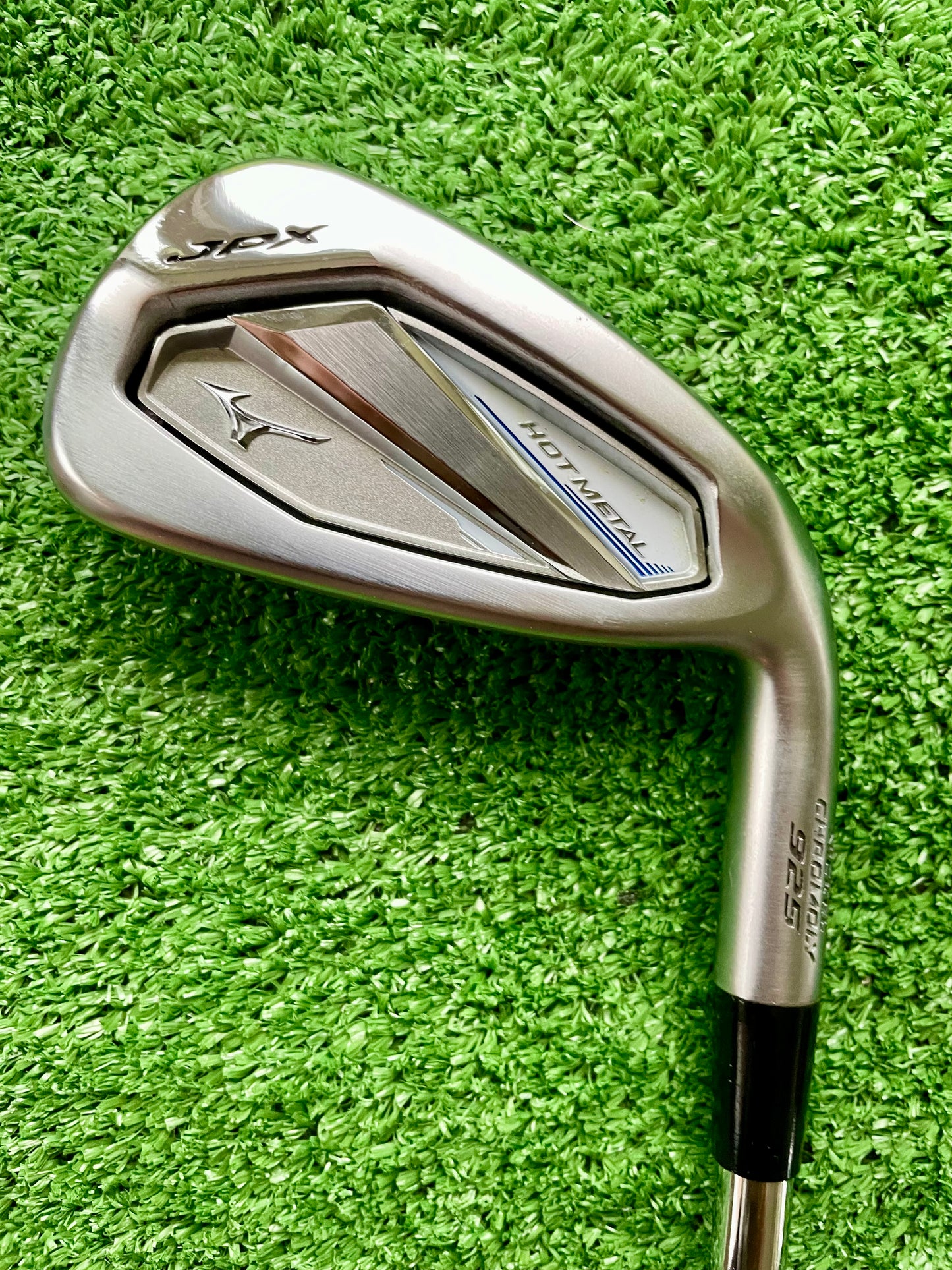 Mizuno JPX925 Hot Metal Irons 5-PW Regular Flex Right Handed Mens Golf Clubs