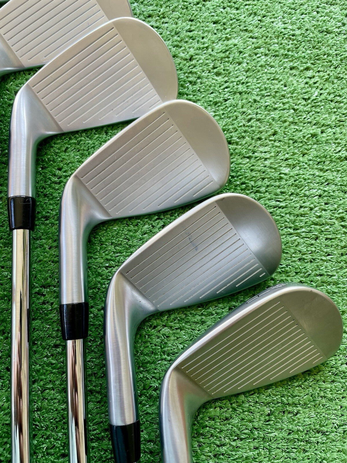 Titleist T100 Irons Current Model 4-PW Stiff Flex Right Handed Mens Golf Clubs