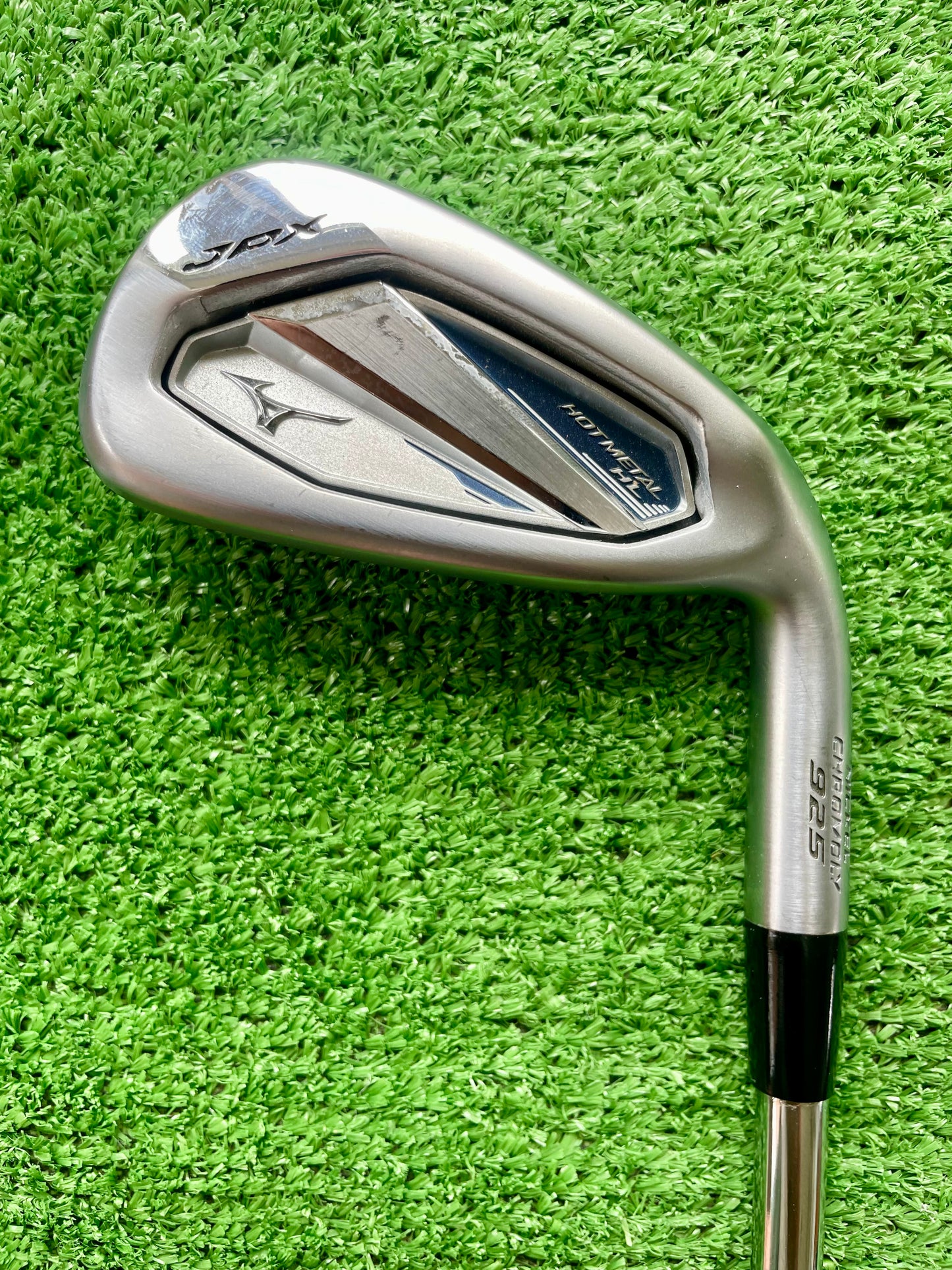 Mizuno JPX925 Hot Metal HL Irons Regular Flex Right Handed Mens Golf Clubs