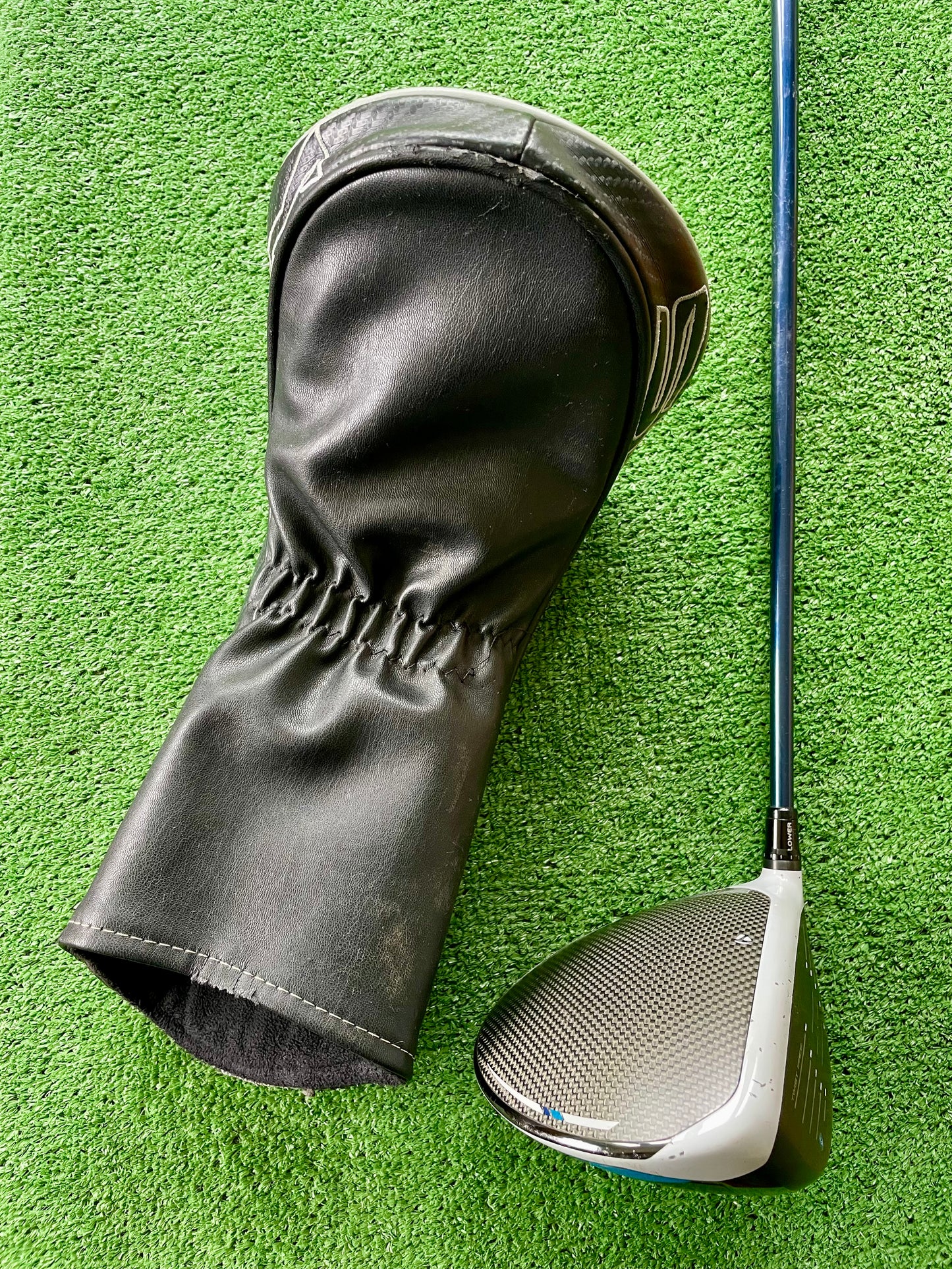 Taylormade Sim Max D Driver 10.5 Degree Regular Flex Right Handed Mens Golf Club