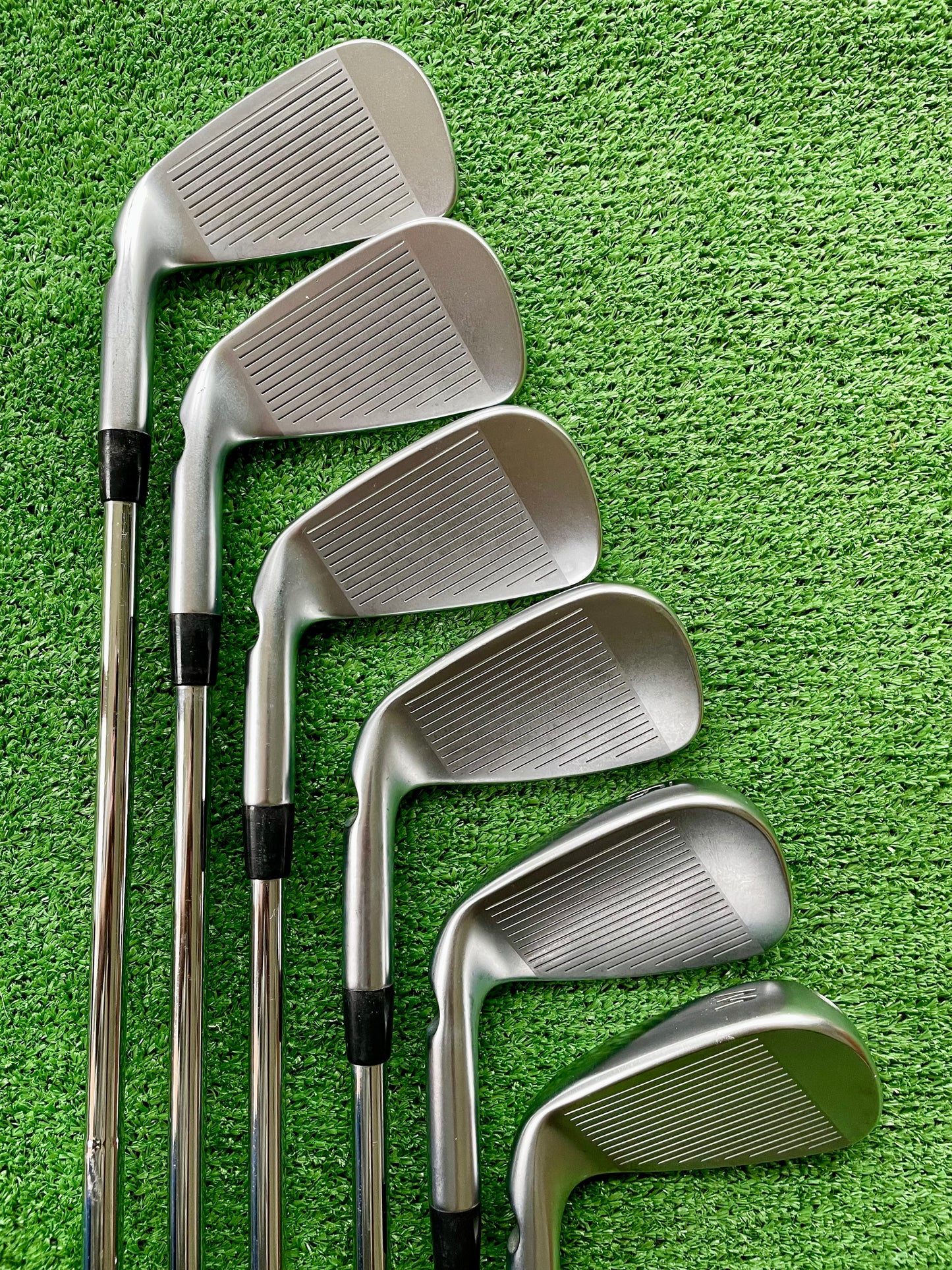 Ping i530 Forged Irons 5-PW Stiff Flex Right Handed Mens Golf Clubs