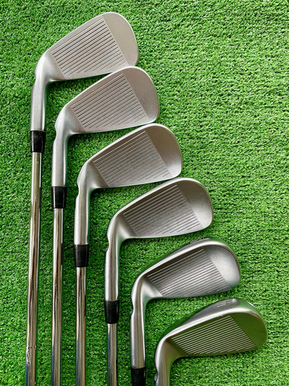 Ping i530 Forged Irons 5-PW Stiff Flex Right Handed Mens Golf Clubs