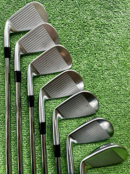 Mizuno Pro 243 Irons 4-PW Extra Stiff Flex Right Handed Mens Golf Clubs