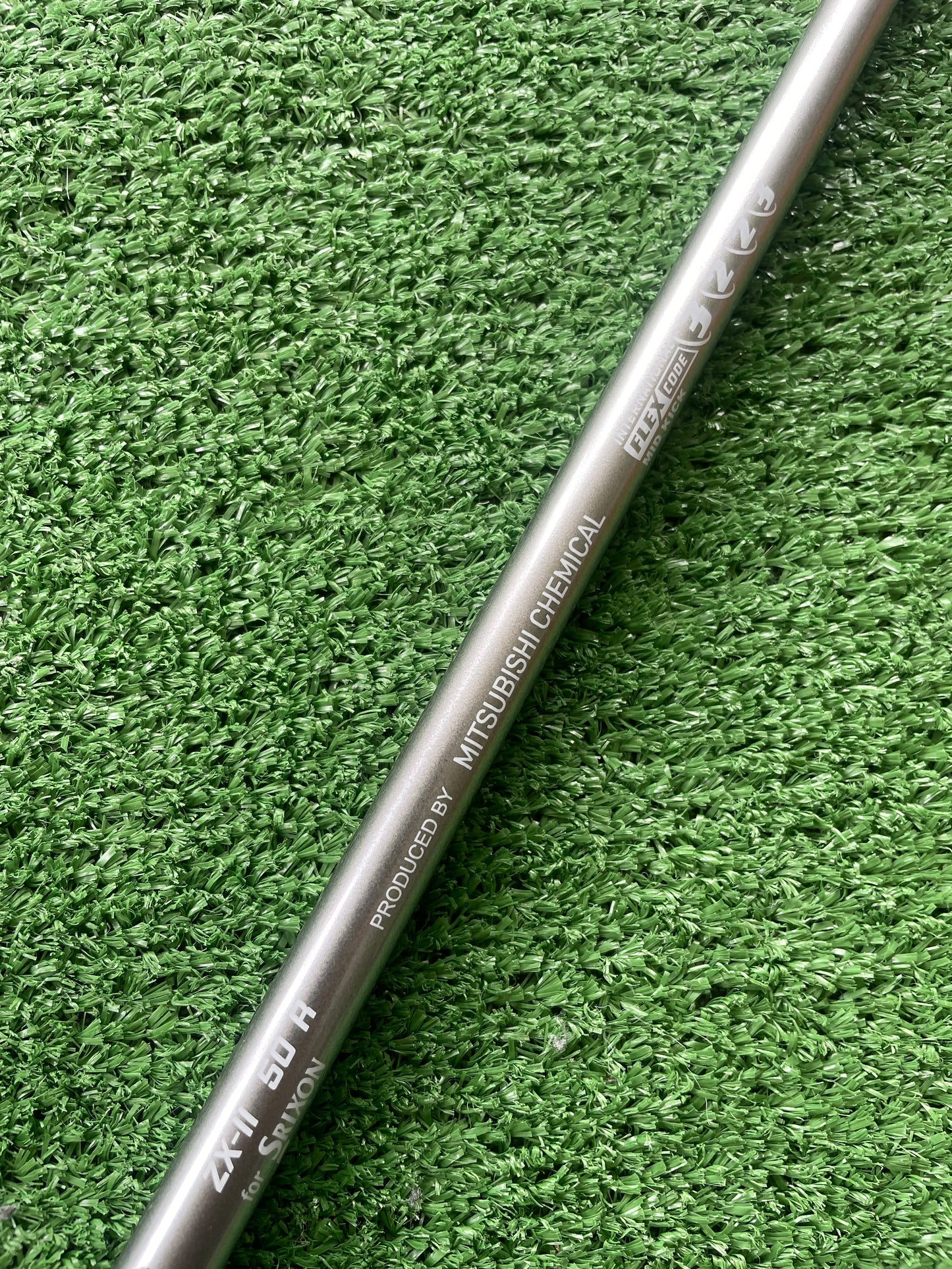 Srixon ZX5 MK 2 Driver 10.5 Degree Regular Flex Right Handed Mens Golf Club