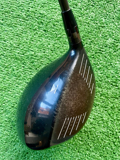 Titleist 913 D3 Driver 10.5 Degree Stiff Flex Right Handed Mens Golf Club