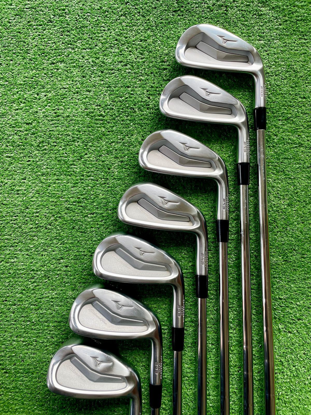 Mizuno Pro 243 Irons 4-PW Extra Stiff Flex Flex Right Handed Mens Golf Clubs