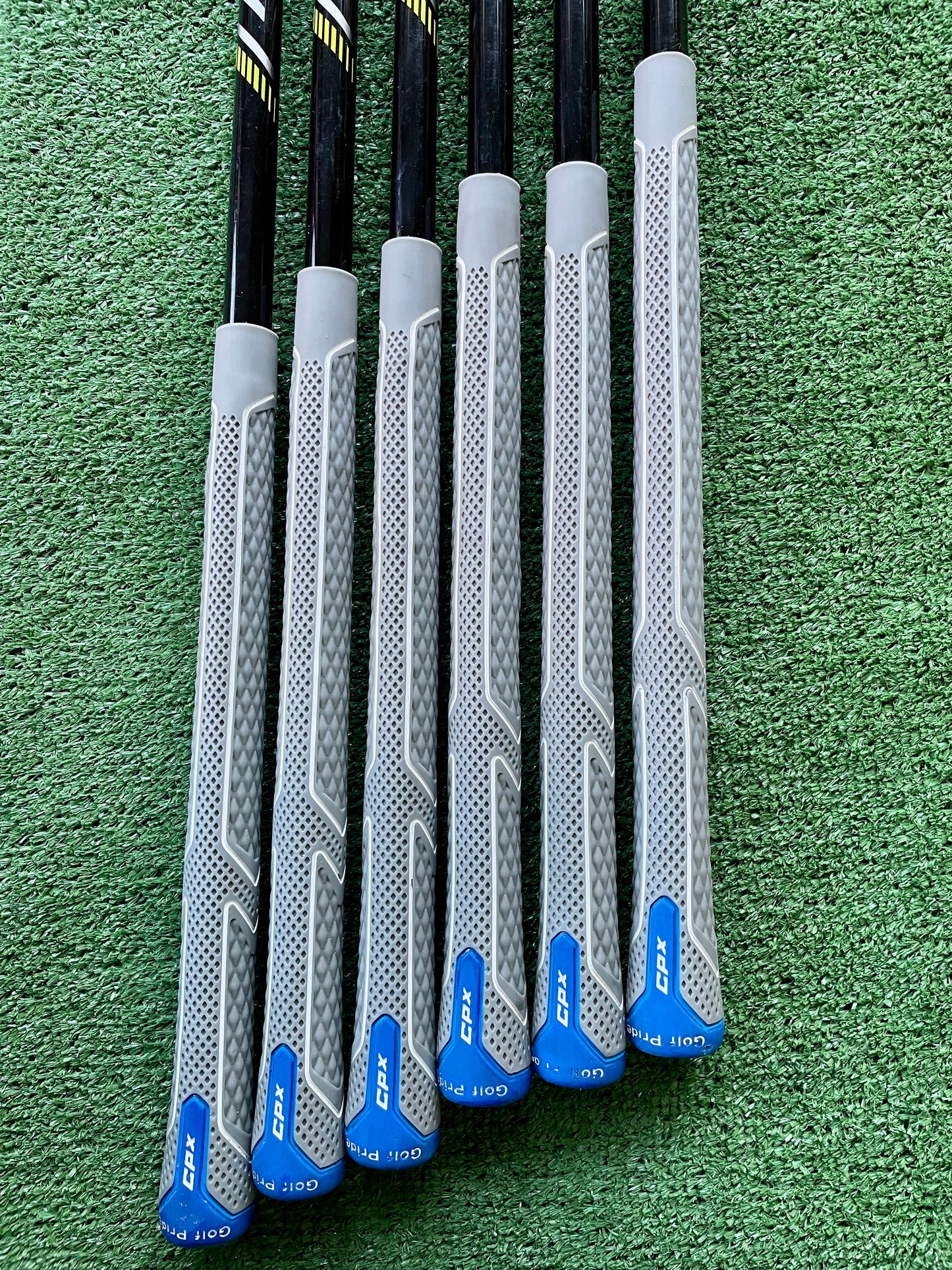 Ping i230 Irons 5-PW Regular Flex Graphite Right Handed Mens Golf Clubs