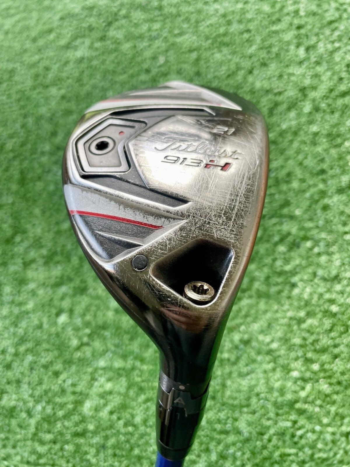 Titleist 913 Hybrid 21 Degree Rescue Regular Flex Right Handed Mens Golf Club