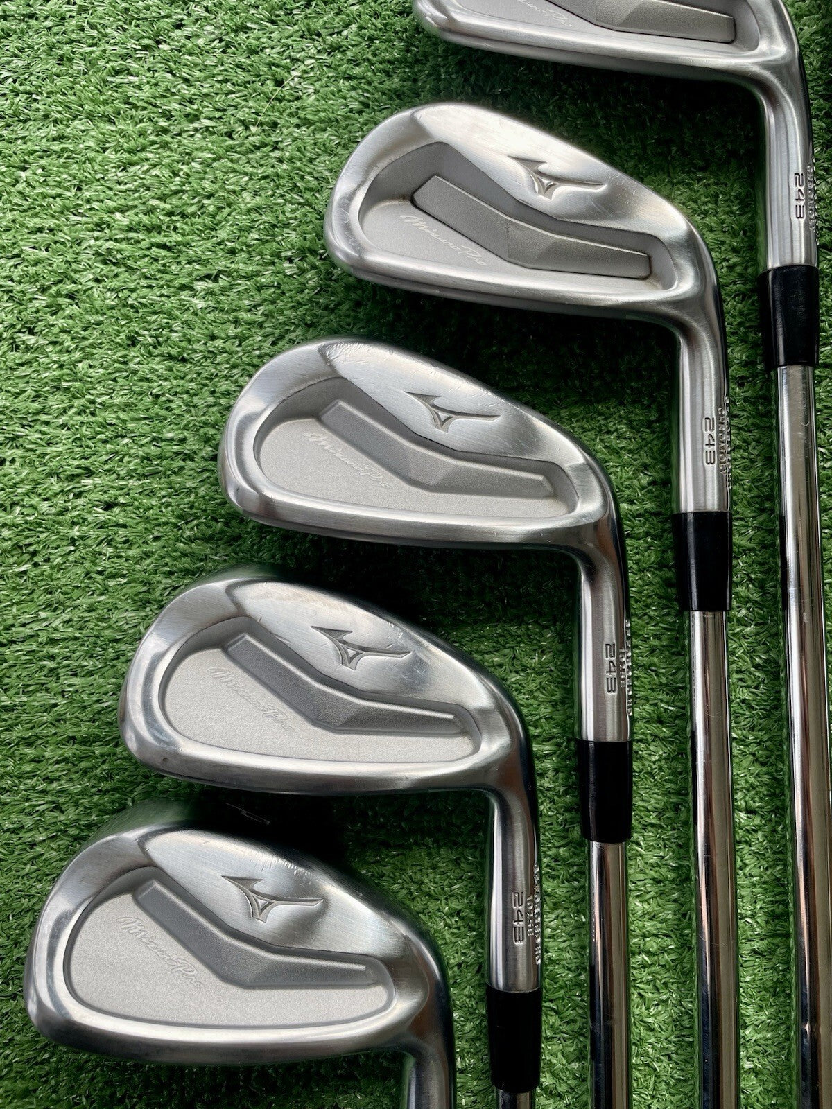 Mizuno Pro 243 Irons 4-PW Extra Stiff Flex Right Handed Mens Golf Clubs