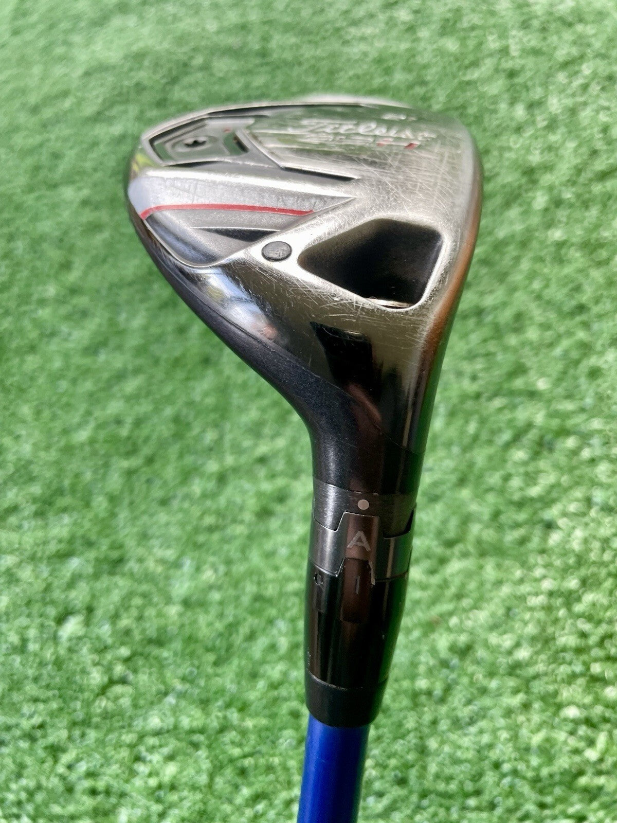 Titleist 913 Hybrid 21 Degree Rescue Regular Flex Right Handed Mens Golf Club
