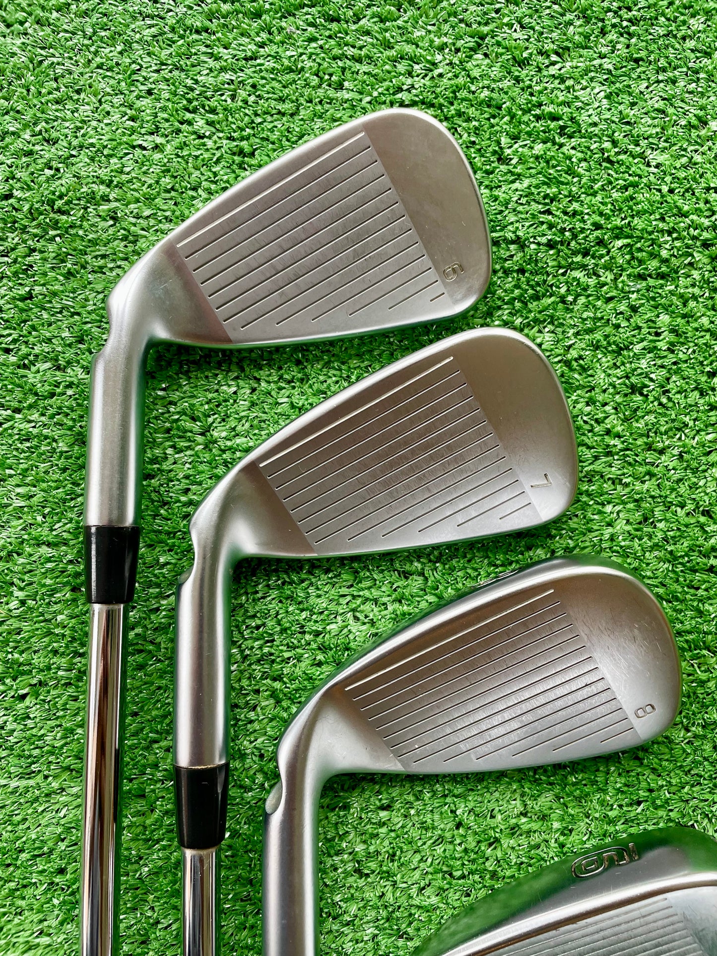 Ping G425 Irons 6-UW Regular Flex Right Handed Mens Golf Clubs