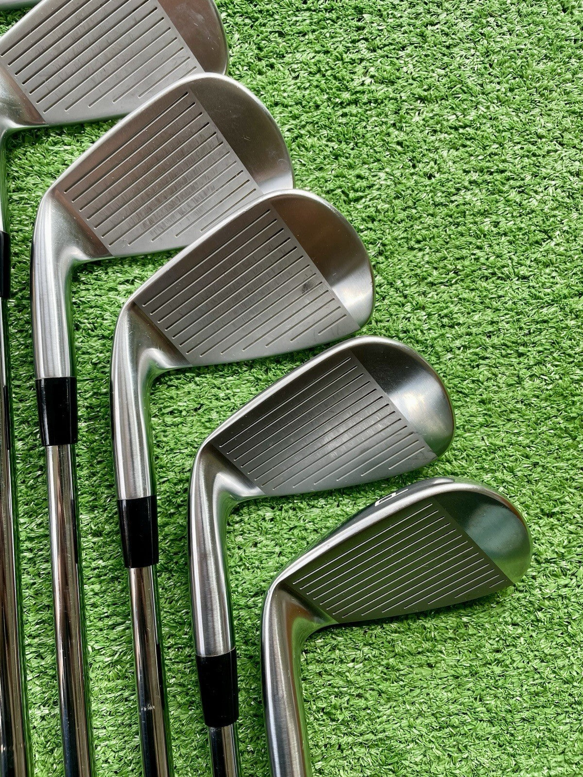 Mizuno Pro 243 Irons 4-PW Extra Stiff Flex Right Handed Mens Golf Clubs