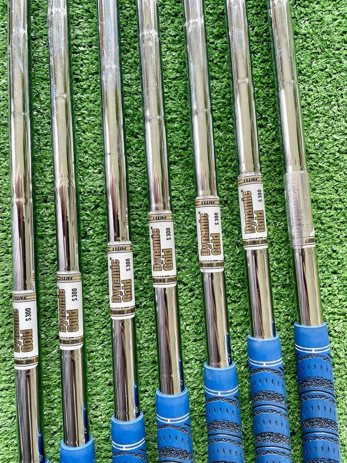 Mizuno JPX900 Tour Forged Irons 4-PW Stiff Flex Right Handed Mens Golf Clubs