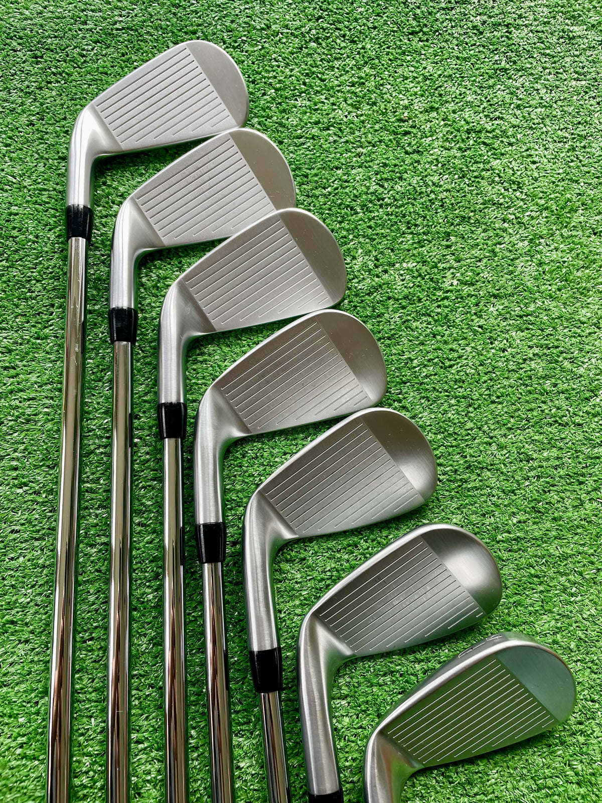 Titleist T100 / T150 Combo Irons 4-PW Extra Stiff Flex Flex Right Handed Mens Golf Clubs