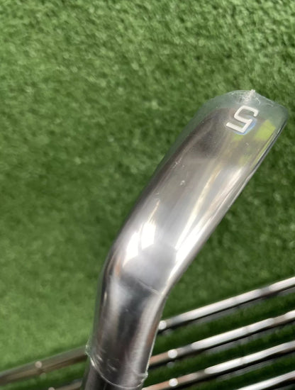 Mizuno Pro 243 Irons / 5-PW / Stiff / RH / Mens