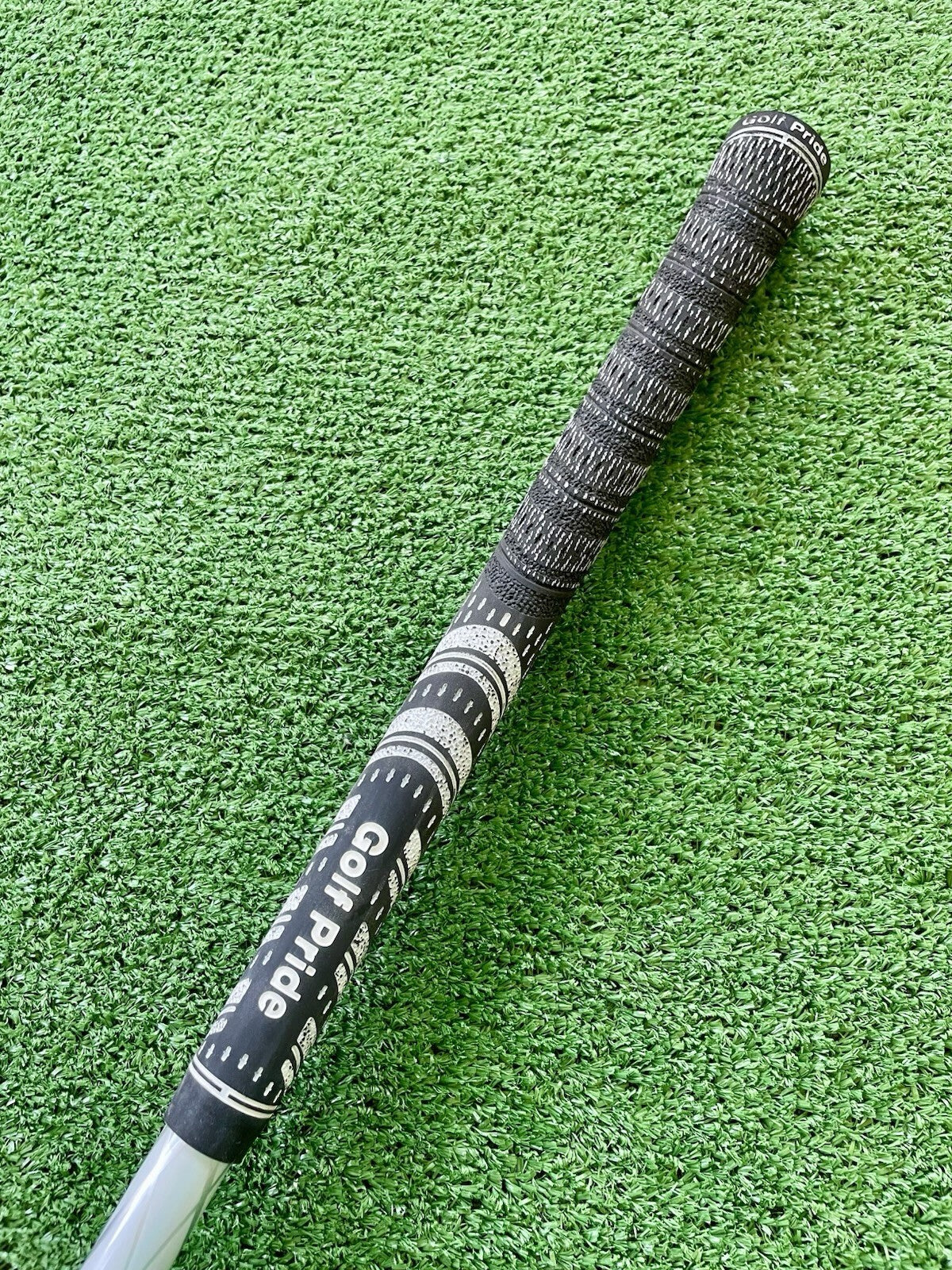 Taylormade Driver Shaft Elements Chrome 6F4T Stiff Flex 42.5"