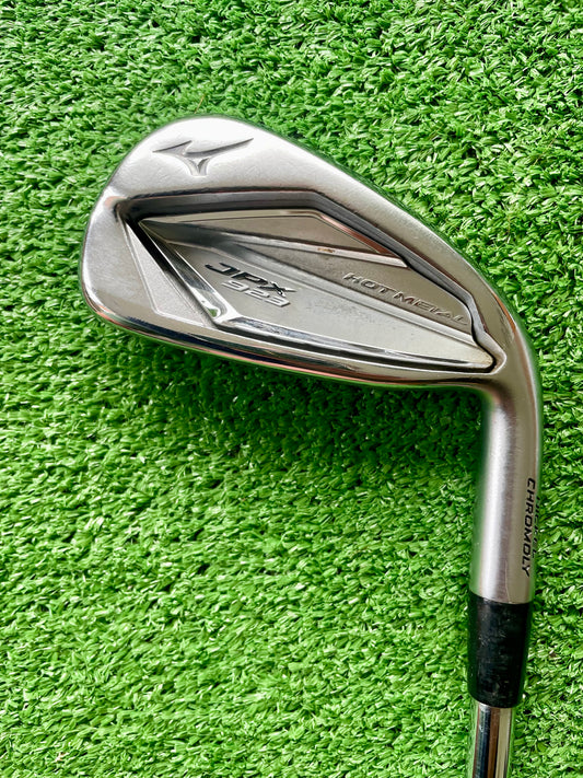 Mizuno JPX923 Hot Metal Irons Regular Flex Right Handed Mens Golf Clubs