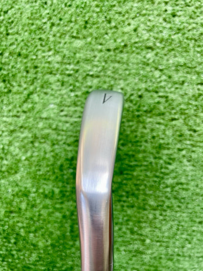Titleist T100 Irons Current Model 4-PW Stiff Flex Right Handed Mens Golf Clubs