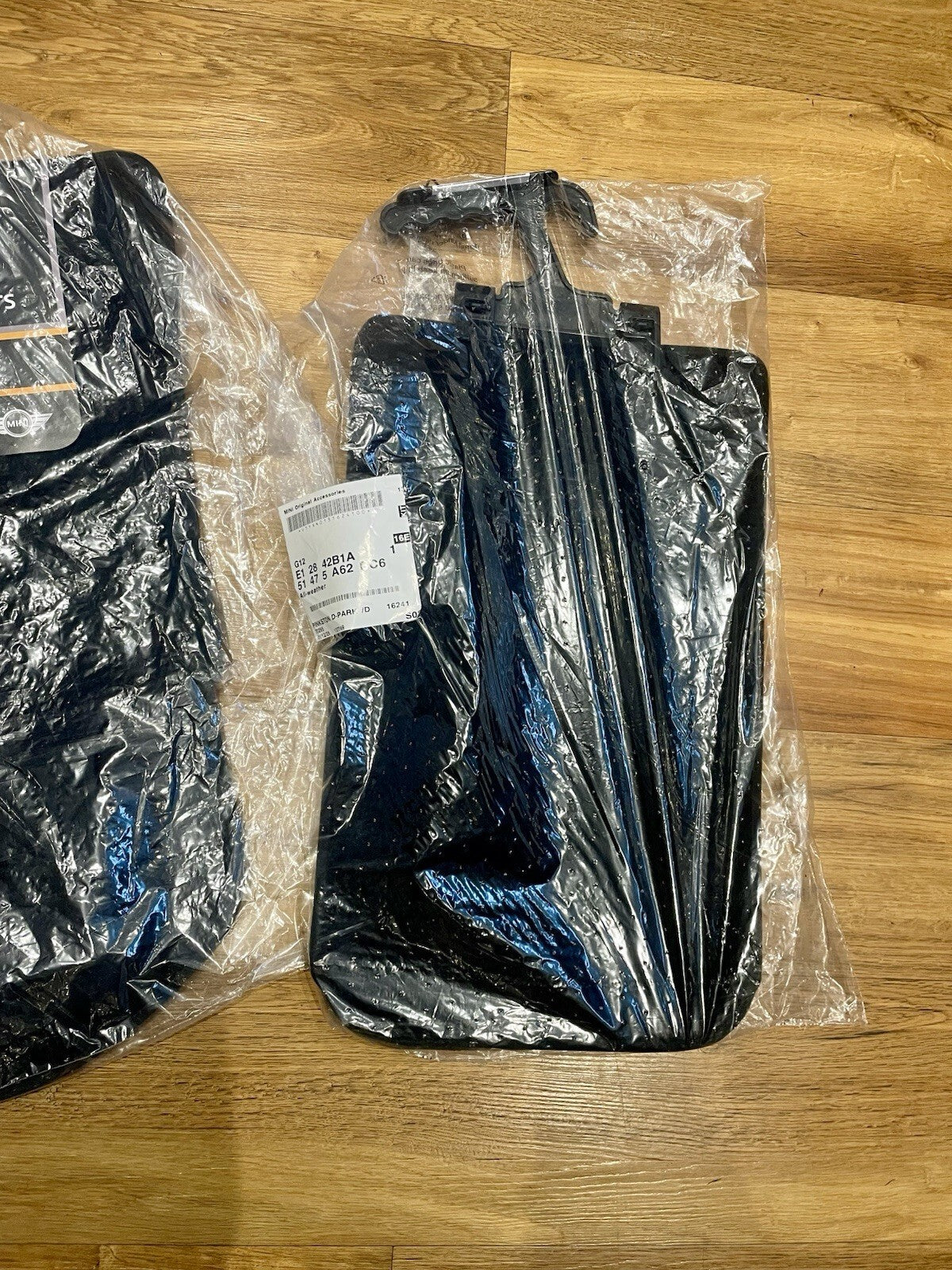 Genuine Mini Countryman E SE ALL4 U25  Black Velour Mat Set - Front & Rear 4 Off