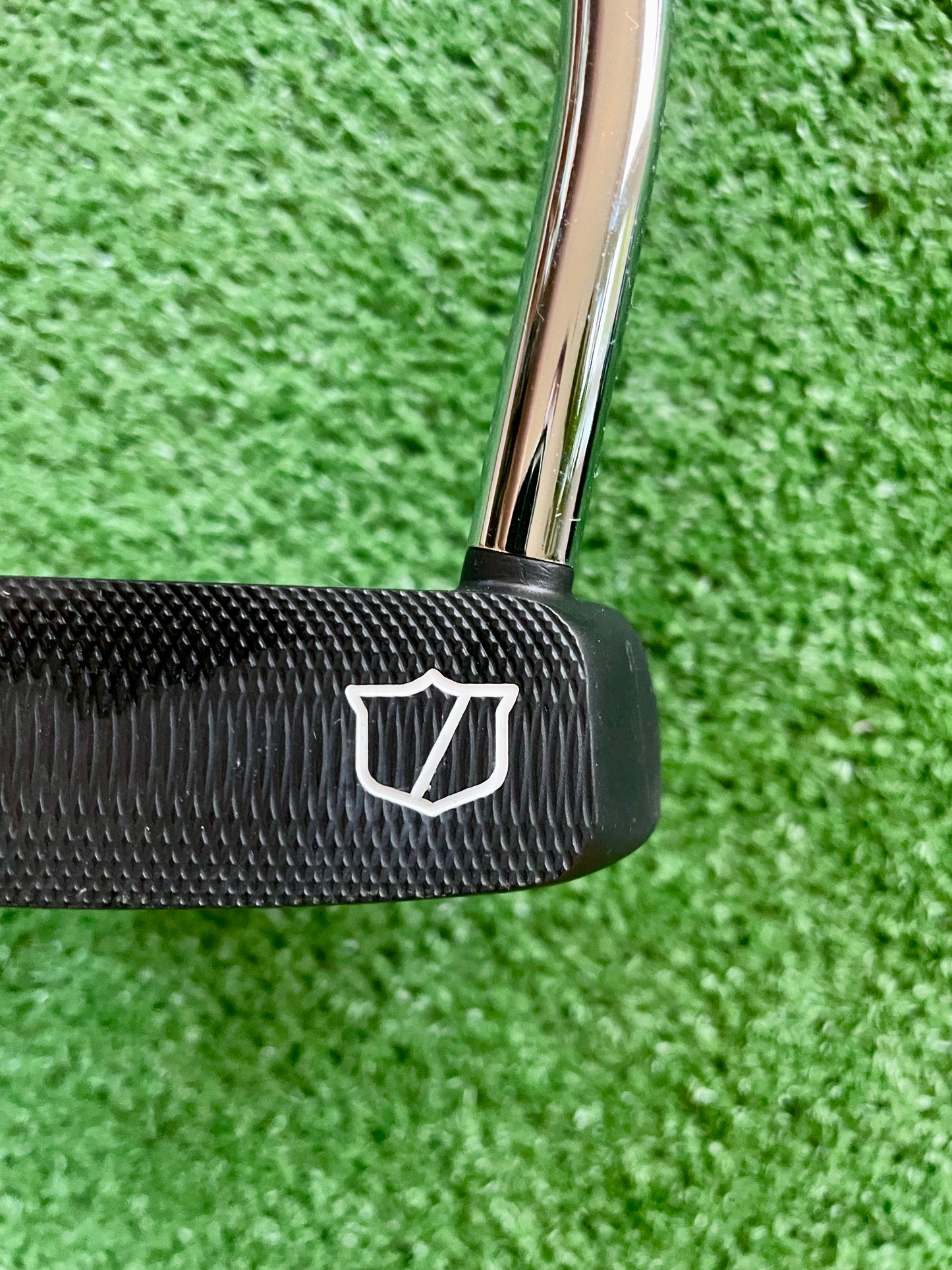 Wilson Infinite The Bean Putter 34" Right Handed Mens Golf Club