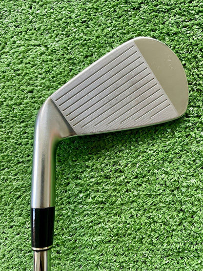 Srixon ZX7 4 Iron Stiff Flex Right Handed Mens Golf Club