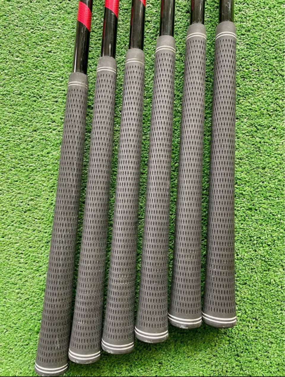 Taylormade P790 Irons 5-PW Regular Flex Graphite Right Handed Mens Golf Clubs