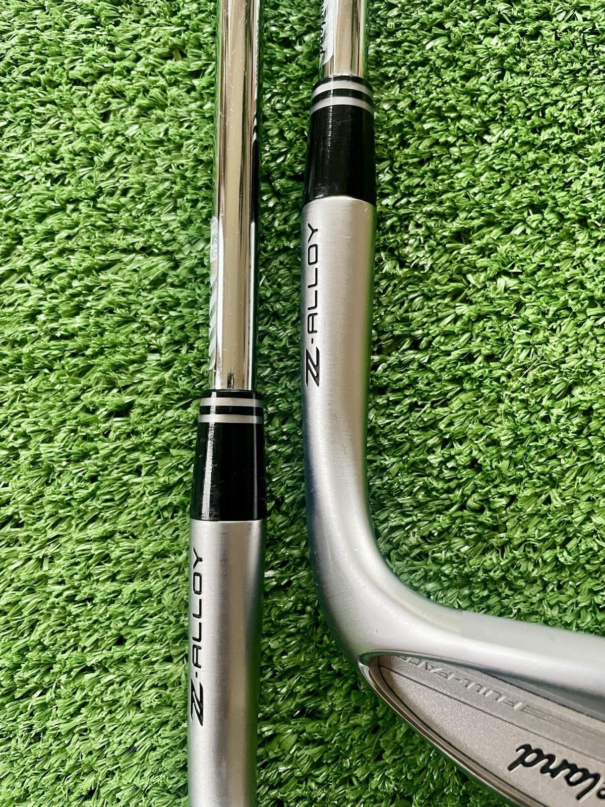 Cleveland CBZ Wedge Set 54 60 Wedge Flex Right Hand Mens Golf Clubs