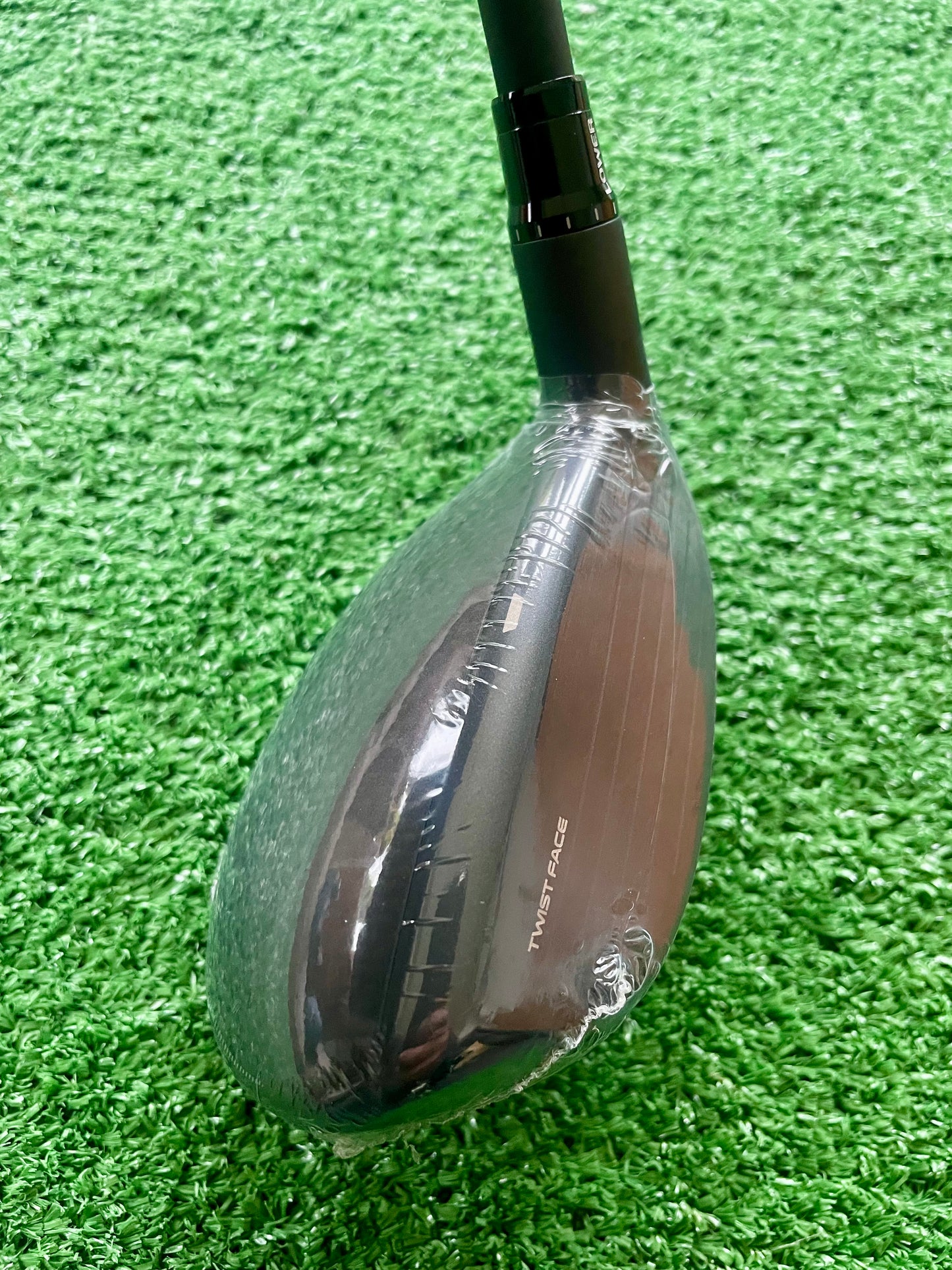 Taylormade Qi4D Hybrid 4 Rescue Regular Flex Right Handed Mens Golf Club