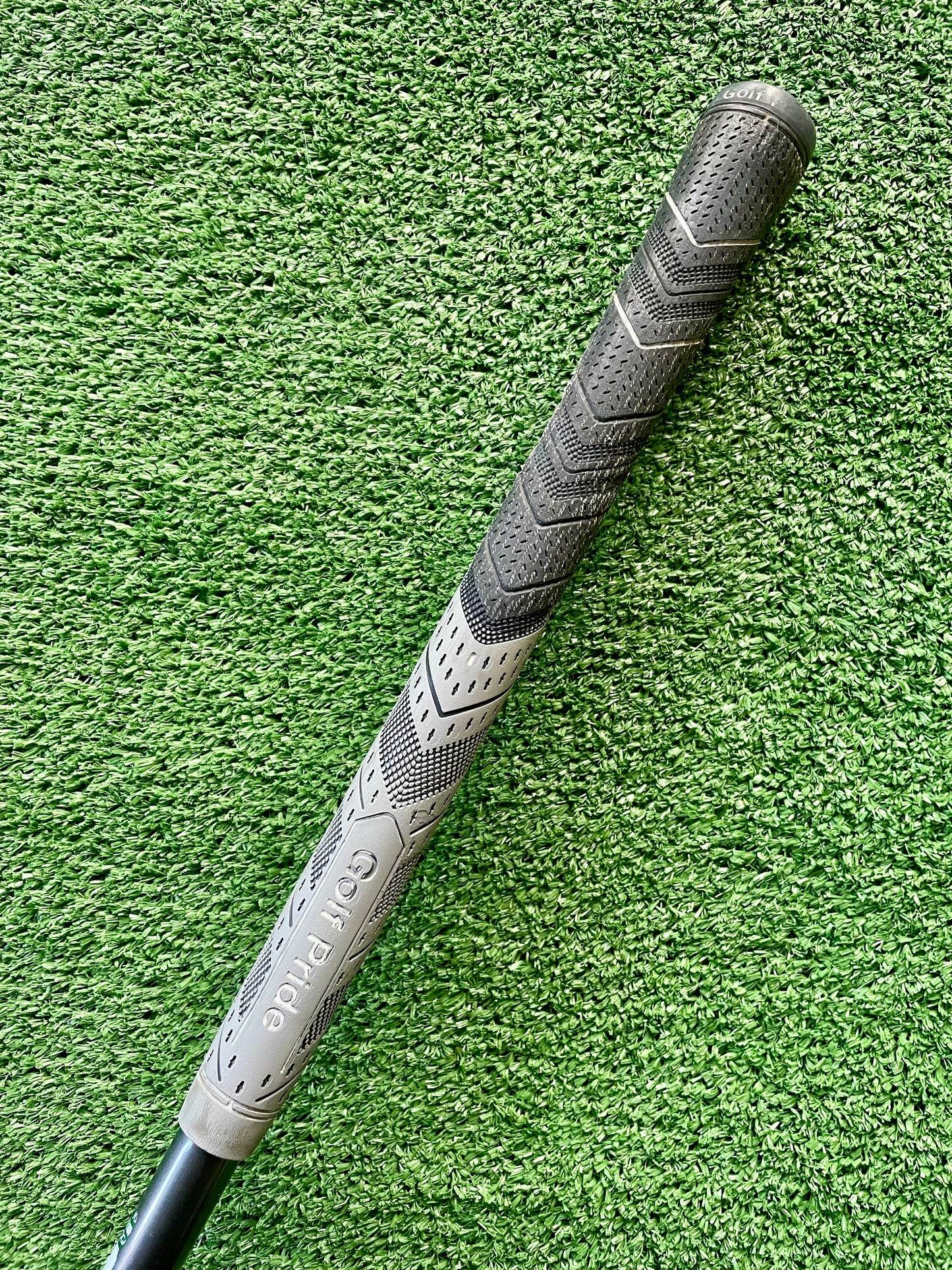 Titleist 913 D3 Driver 10.5 Degree Stiff Flex Right Handed Mens Golf Club