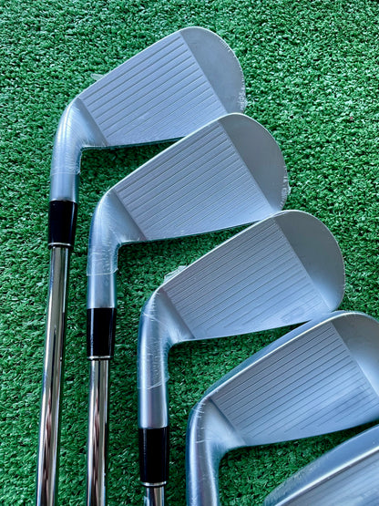 Srixon ZXiR Irons 5-PW Regular Flex Right Handed Mens Golf Clubs