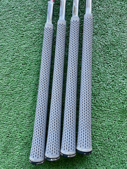 Wilson Dynapower Irons 7-PW Regular Flex Right Handed Mens Golf Clubs