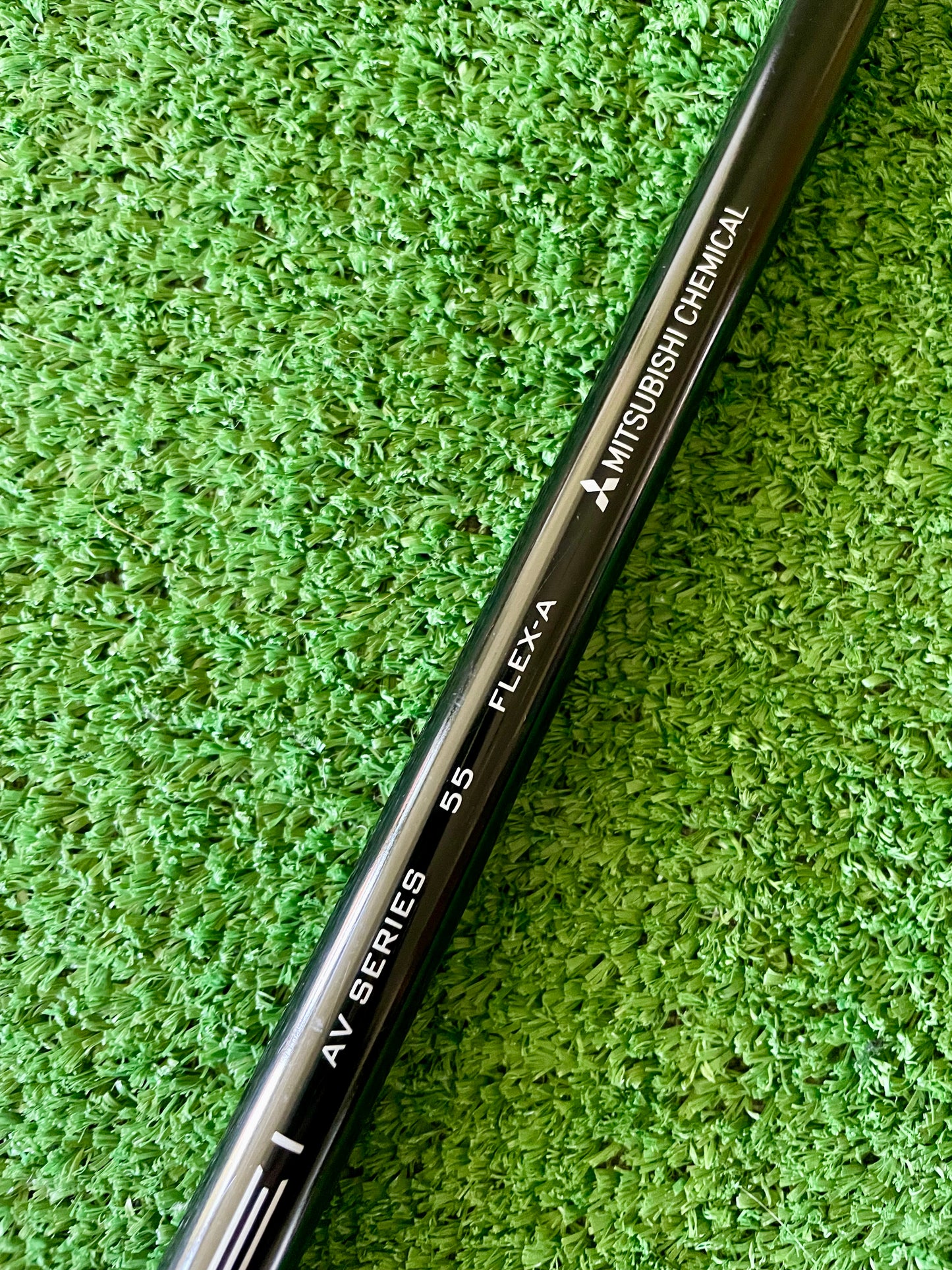 Wilson D9 Hybrid 4 Rescue Senior Flex Right Handed Mens Golf Club