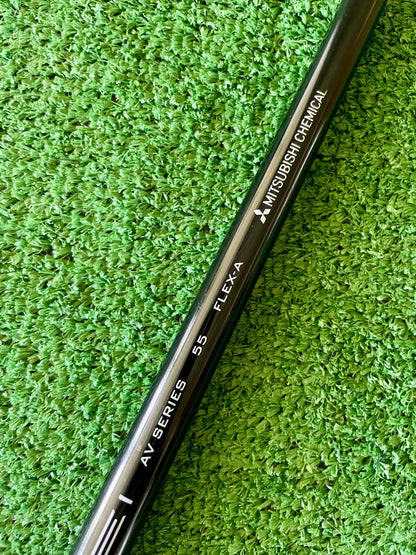 Wilson D9 Hybrid 4 Rescue Senior Flex Right Handed Mens Golf Club