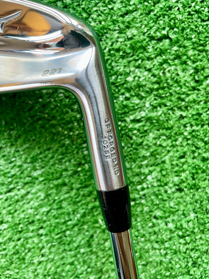 Mizuno Pro 221 Irons 5-PW Regular Flex Right Handed Mens Golf Clubs