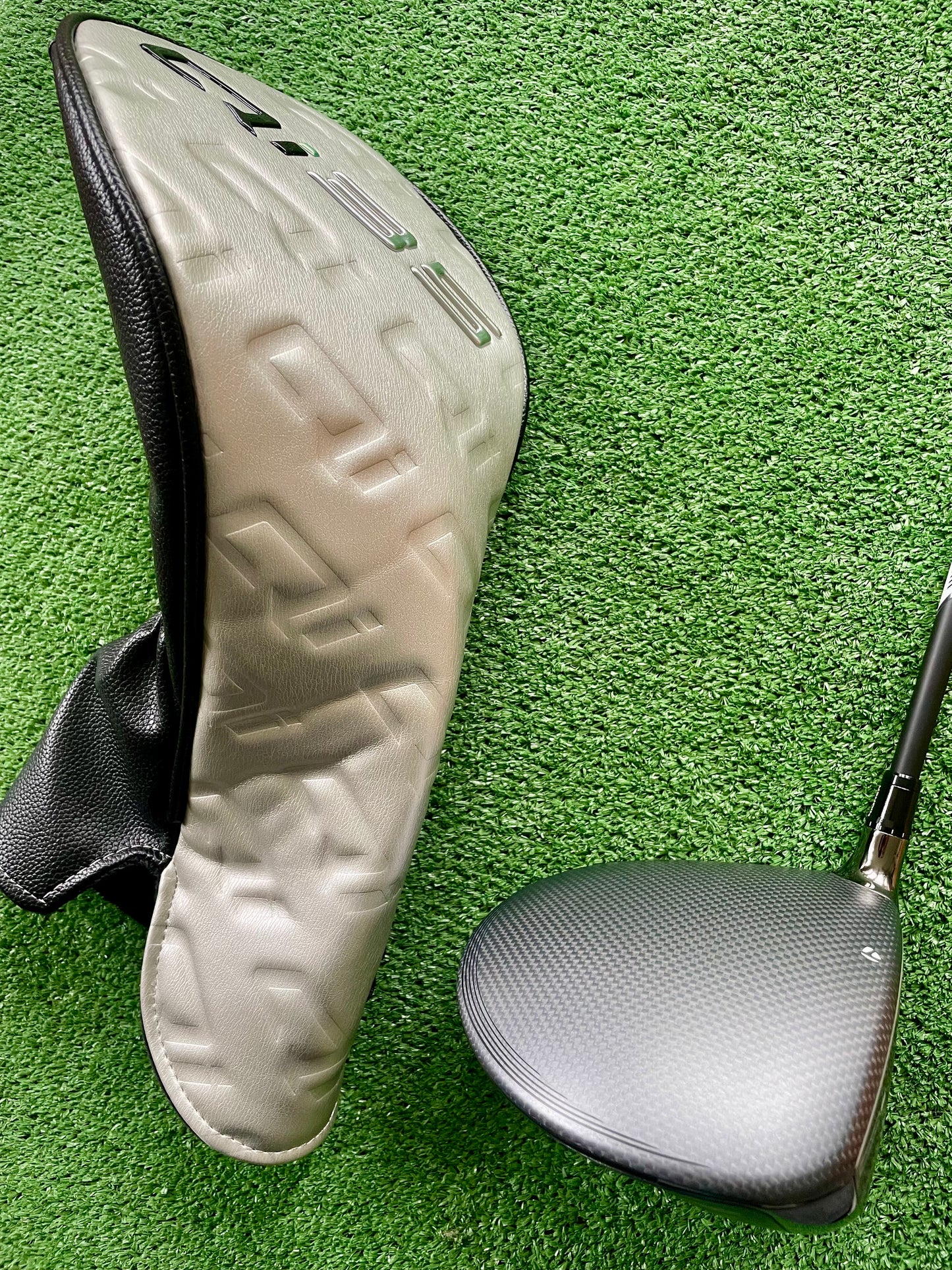 Taylormade Qi35 Driver 10.5 Degree Regular Flex Right Handed Mens Golf Club