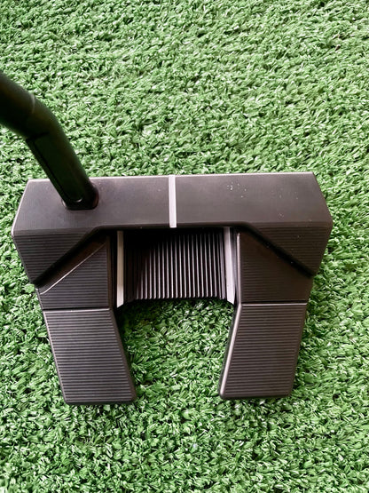Scotty Cameron Limited Edition Phantom Black 5.5 Putter BGT Stability Black Shaft and "Tiger" Ping Grip Custom Build 34"