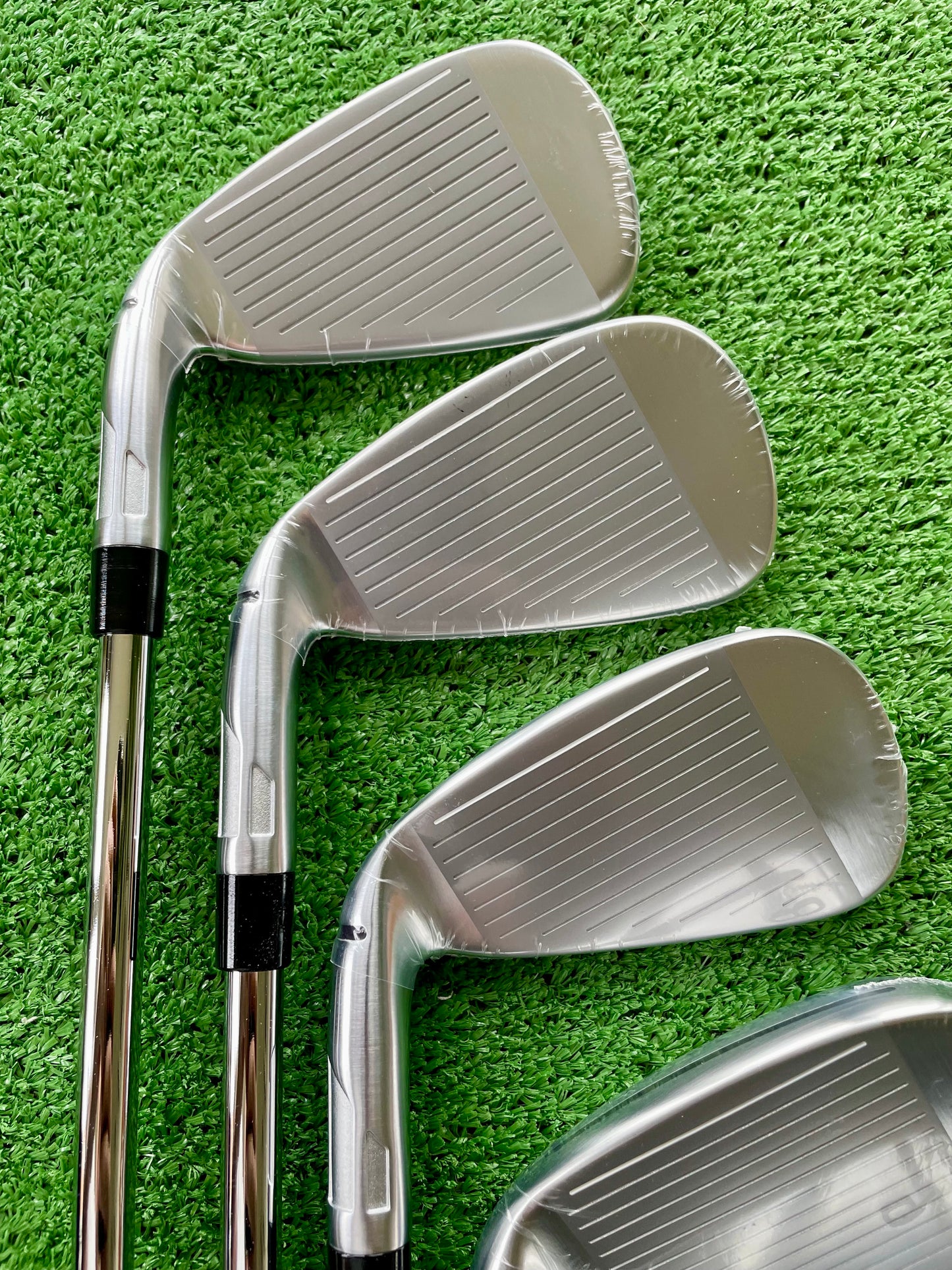 Taylormade Qi Max Irons 5-PW Stiff Flex Right Handed Mens Golf Clubs