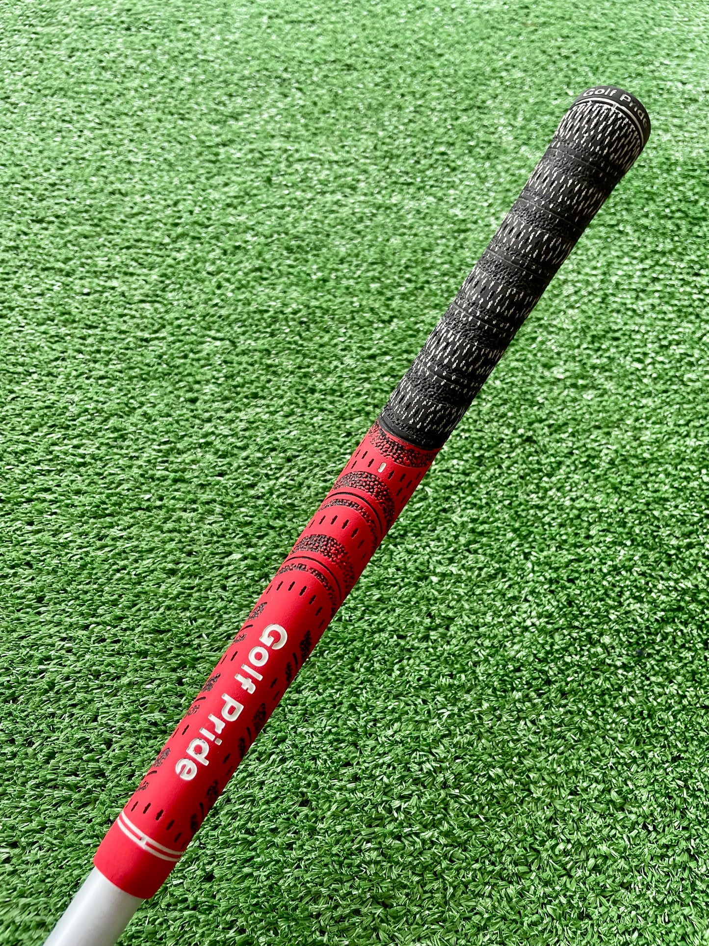 Titleist U505 Utility 2 Iron Extra Stiff Flex Tour AD Graphite Design Shaft Right Handed Mens Golf Club