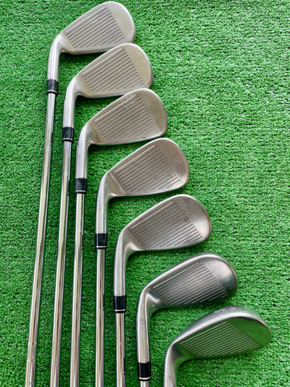 Taylormade M4 Irons 5-SW Regular Flex Right Handed Mens Golf Clubs