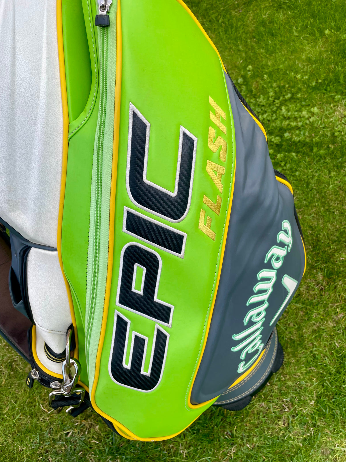 Callaway Epic Flash Full Size Staff Golf Bag with Rain Hood