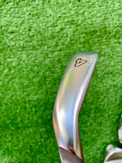 Ping G425 Irons 4-PW Senior Flex Graphite Right Handed Mens Golf Clubs
