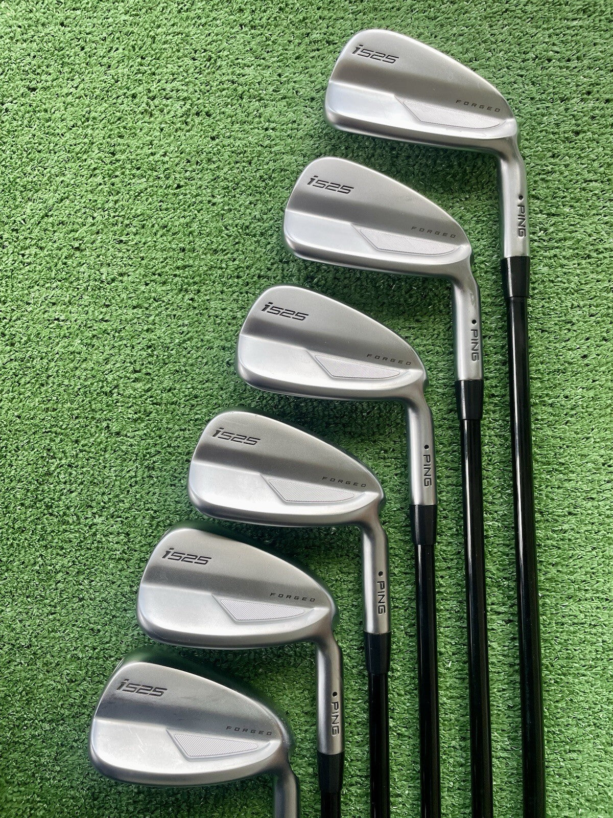 Ping i525 Forged Irons 6-PW+GW Senior Flex Graphite Right Hand Mens Golf Clubs