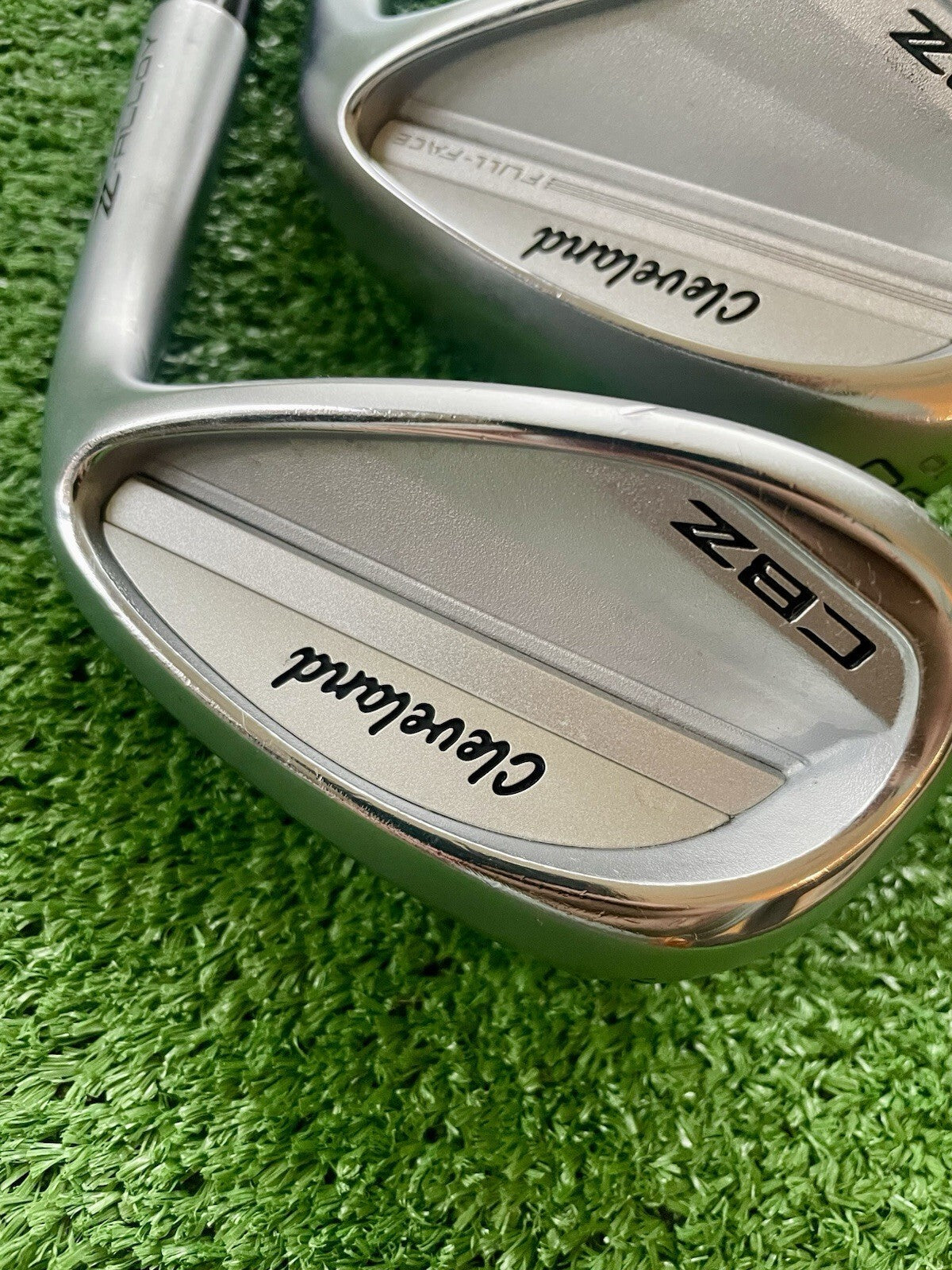 Cleveland CBZ Wedge Set 54 60 Wedge Flex Right Hand Mens Golf Clubs