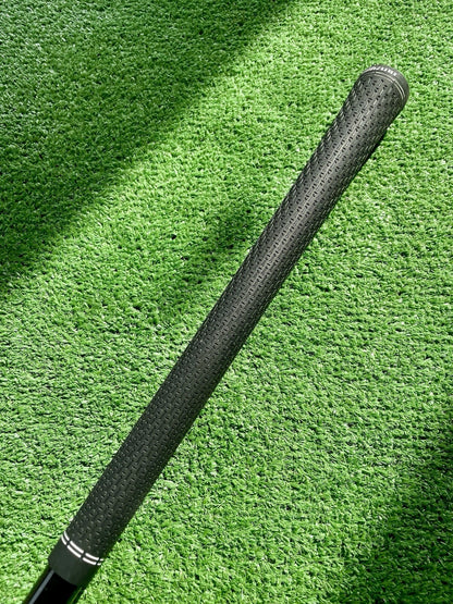 Mizuno ST180 Driver 9.5 Degree Regular Flex Right Handed Mens Golf Club