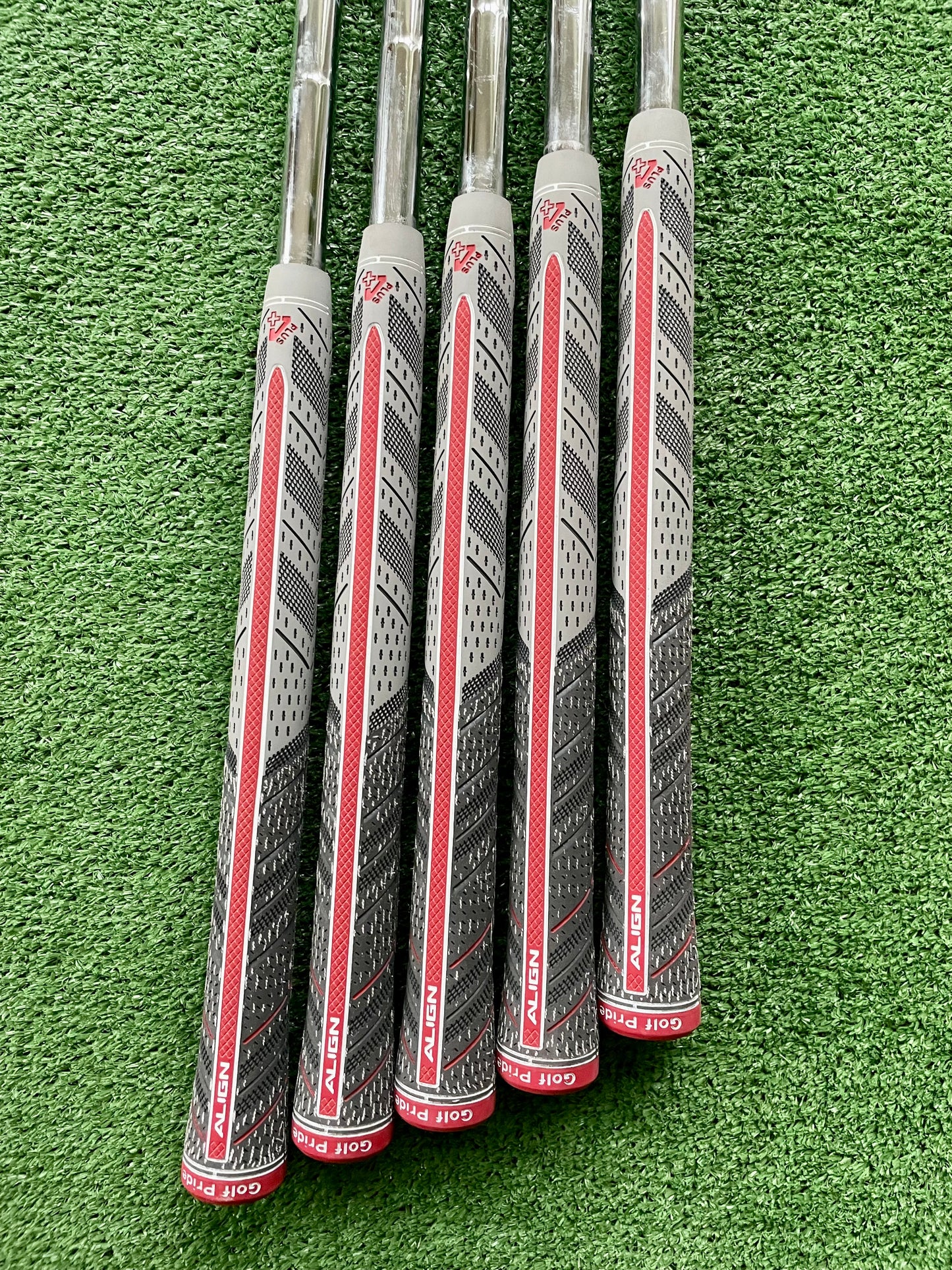 Wilson Staff Model Irons 6-PW Stiff Flex Right Handed Mens Golf Clubs
