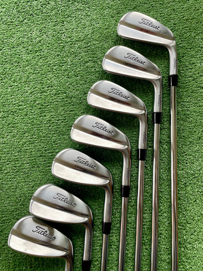 Titleist 620 Forged Irons 4-PW Regular Flex Right Handed Mens Golf Clubs