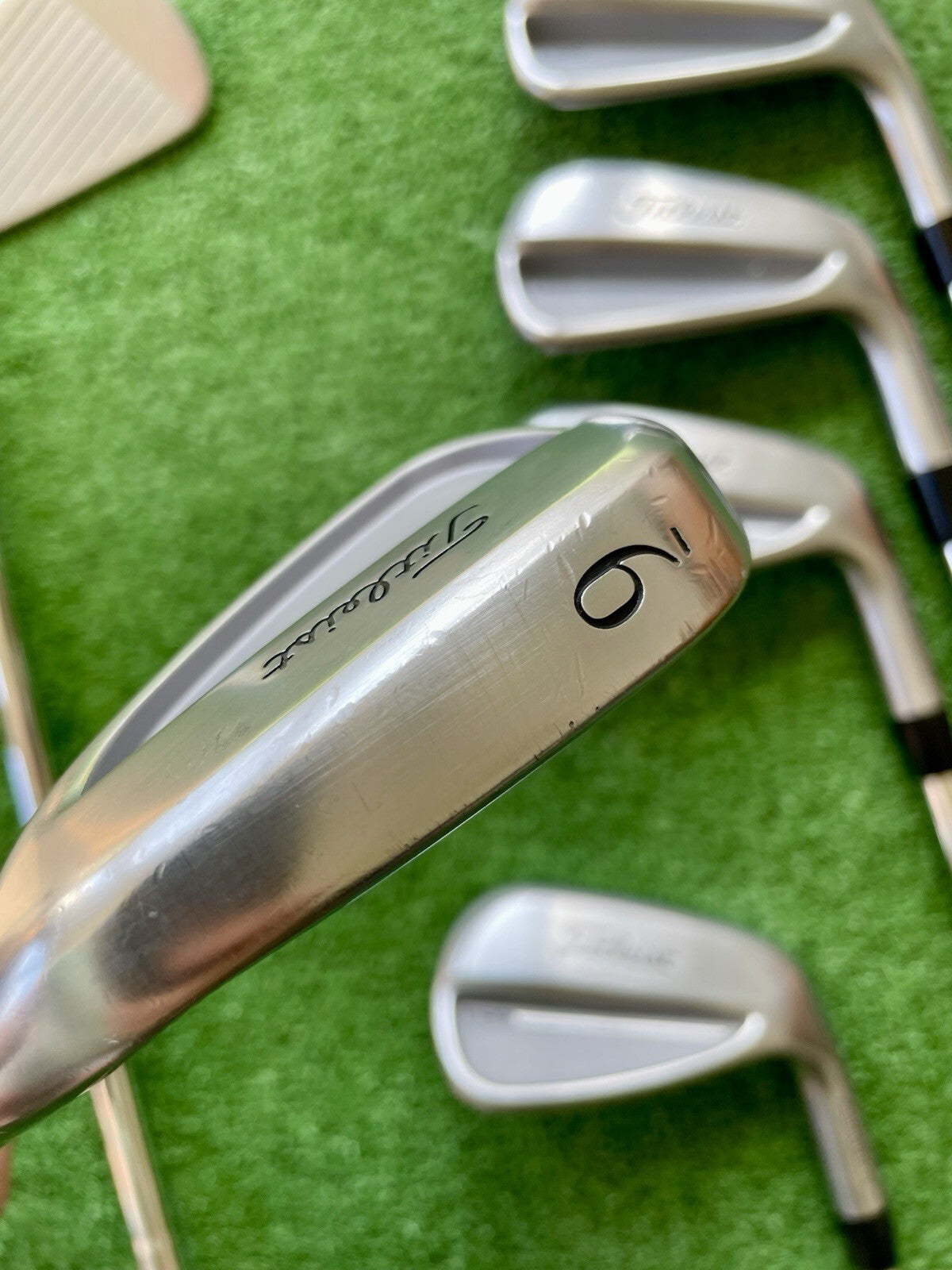 Titleist T100 Irons Current Model 5-PW Extra Stiff Flex RH Mens Golf Clubs