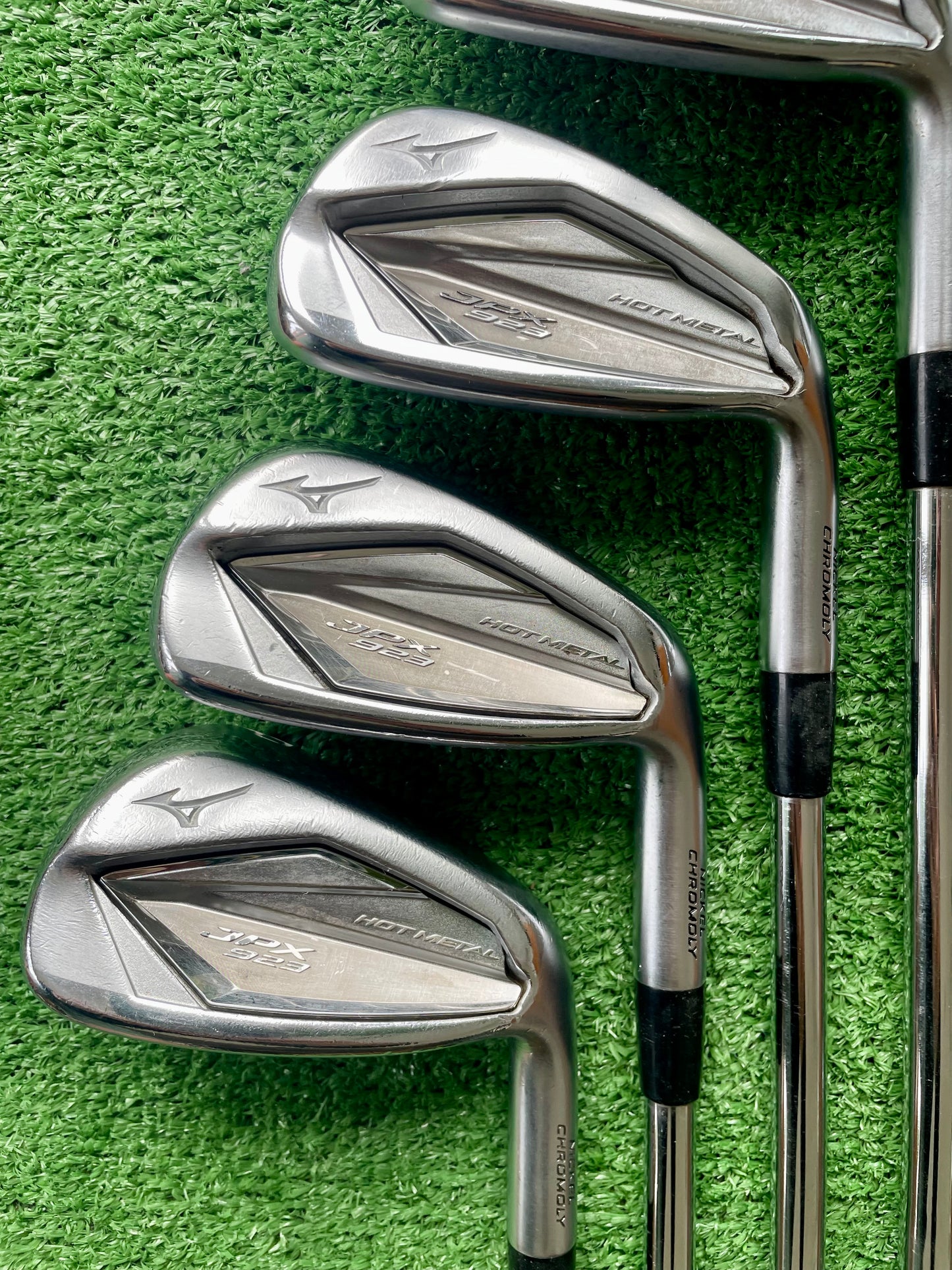 Mizuno JPX923 Hot Metal Irons Regular Flex Right Handed Mens Golf Clubs