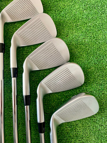 Ping i530 / i240 Combo Irons 4-PW Regular Flex Right Handed Mens Golf Clubs